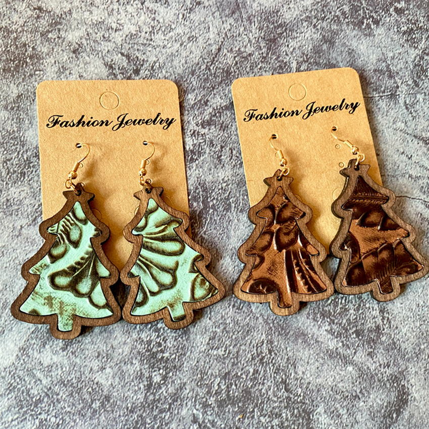 Xmas Tree Wood Bezel Cheetah Print Genuine Leather Christmas Earrings for Women Red Green Glitter Leather Christmas Tree Earring