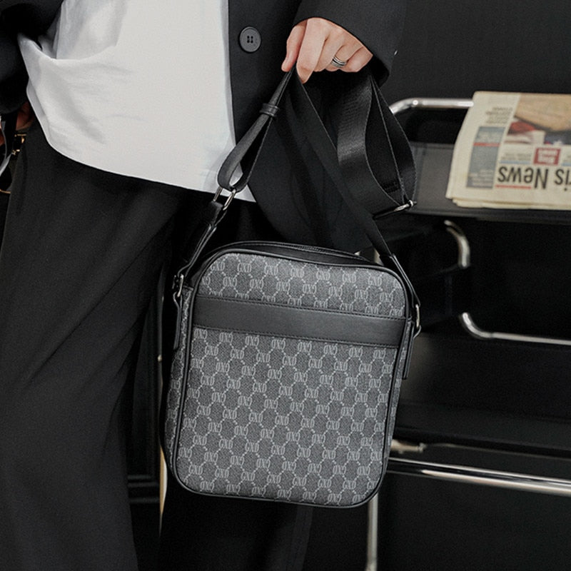 Luxury Designer Letter Plaid PU Leather Shoulder Crossbody Bag for Men Fashion Business Messenger Bag Handbag Bolso Hombre